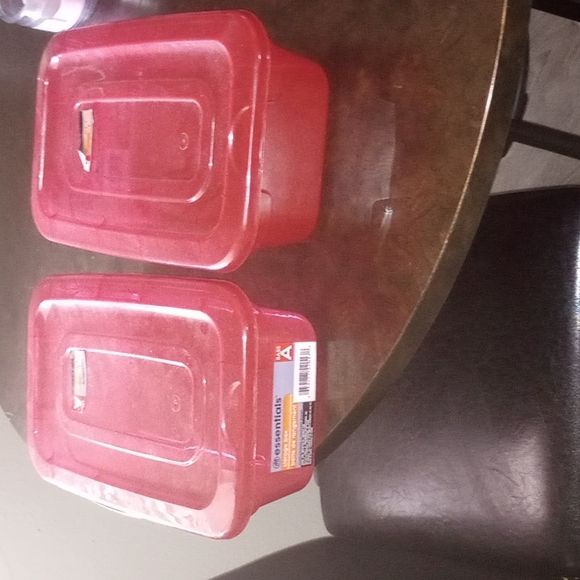 Containers - Picture 1 of 1